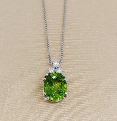 Girocollo oro bianco con Peridoto e Brillanti